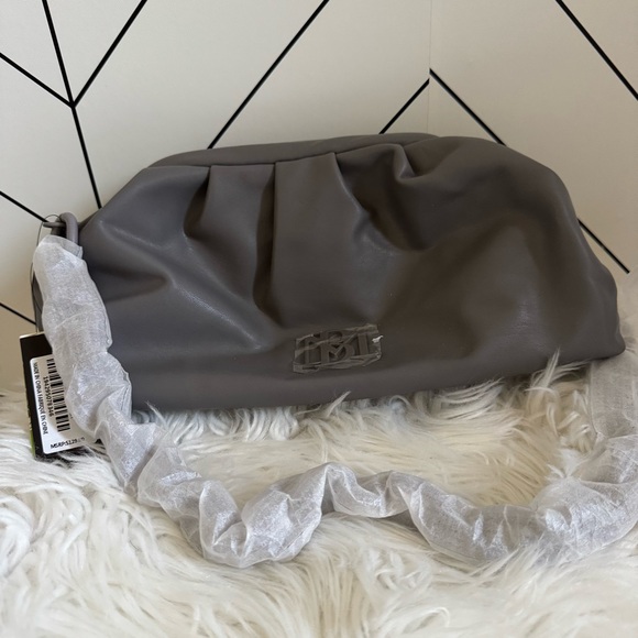 Badgley Mischka Wrapped Frame Clutch Bag - Picture 3 of 10